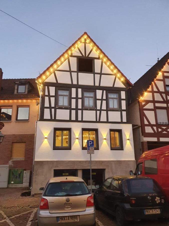 Best Central Apartment - Am Marktplatz - Up To 5 - Next To Frankfurt And Hanau - Coffee And Snacks - Netflix, Prime, Disney Nidderau Exterior photo